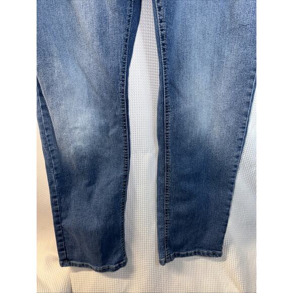 Size 36x32 Men’s Buffalo David Button Jeans - Picture 4 of 12